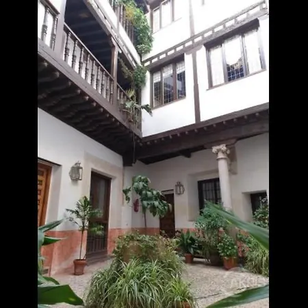 Apartmán No Abierto *